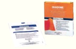 MEDICAZIONE NON ADERENTE ALLO IODIO-POVIDONE INADINE MISURA 9,5X9,5 10 PEZZI - Farmaunclick.it