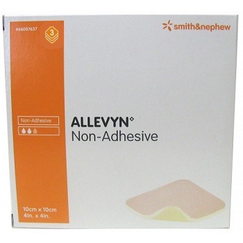MEDICAZIONE IDROCELLULARE STERILE ALTAMENTE ASSORBENTE NON ADESIVA IN SCHIUMA DI POLIURETANO 10X10CM 3 PEZZI - Farmaunclick.it